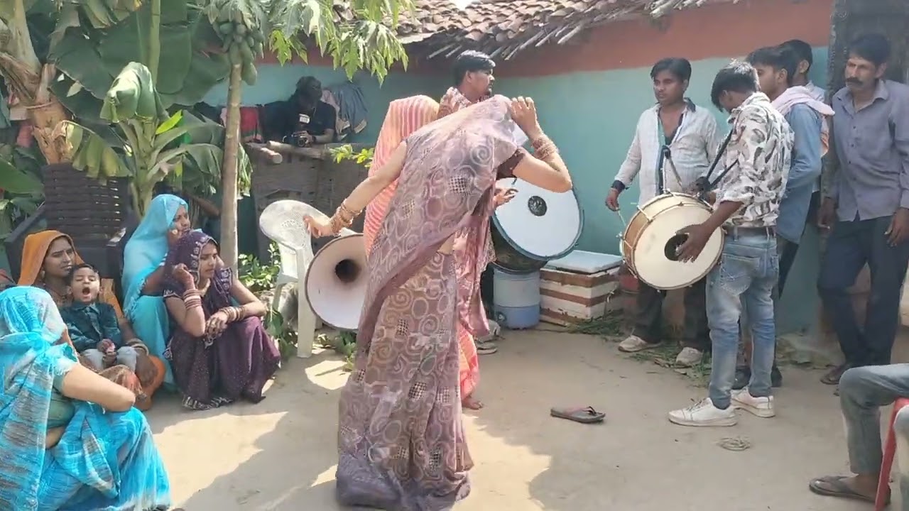#समधी की बहिनी बाहेला है#बघेली बैंड बाजा लोक नृत्य#bagheli band Baja #dance
