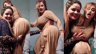 Afreen Khan Hot Pakistani Mujra Actress Talking To Fanz 2