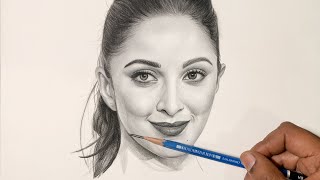 Complete Shading Process of a Face in Real Time, Pencil Drawing