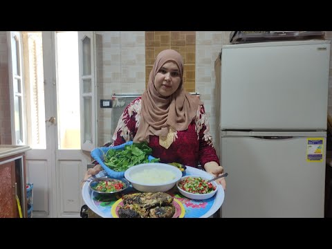 طول ما ربنا حمينا محدش هيقدر علينا الست الجدعه لازم تحافظ على بيتها واولادها وتساعدجوزها في غيابه