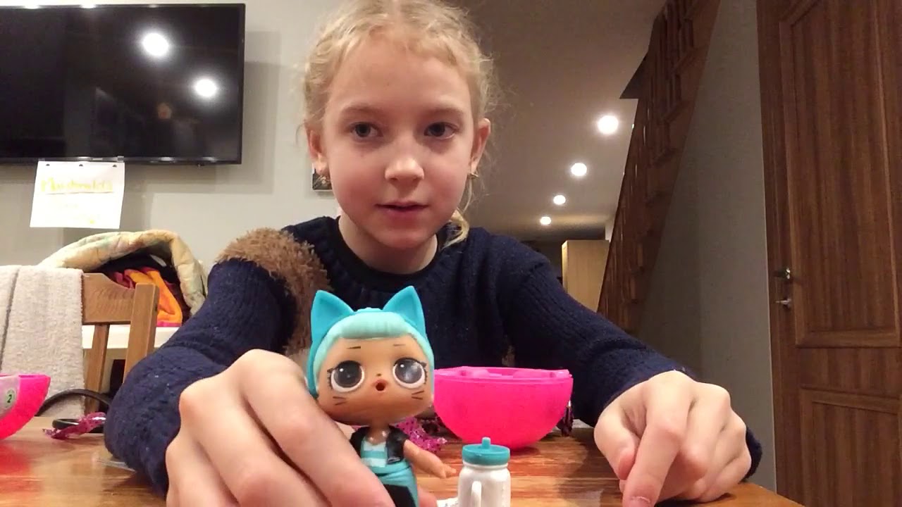 Lol doll opening - YouTube