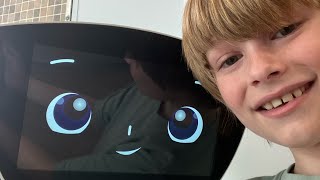 Robin robot meets  daine￼