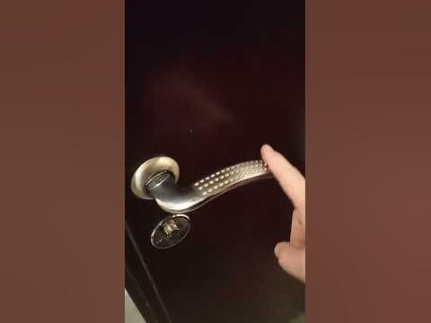 Ремонт дверной ручки входной двери. Крепление и регулировка. - YouTube