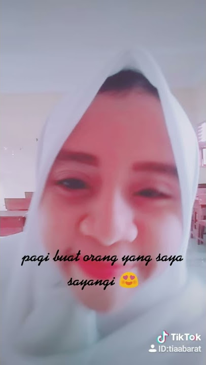 Gak usah sok asik ,kita cuma beda merek hp ajah 😄