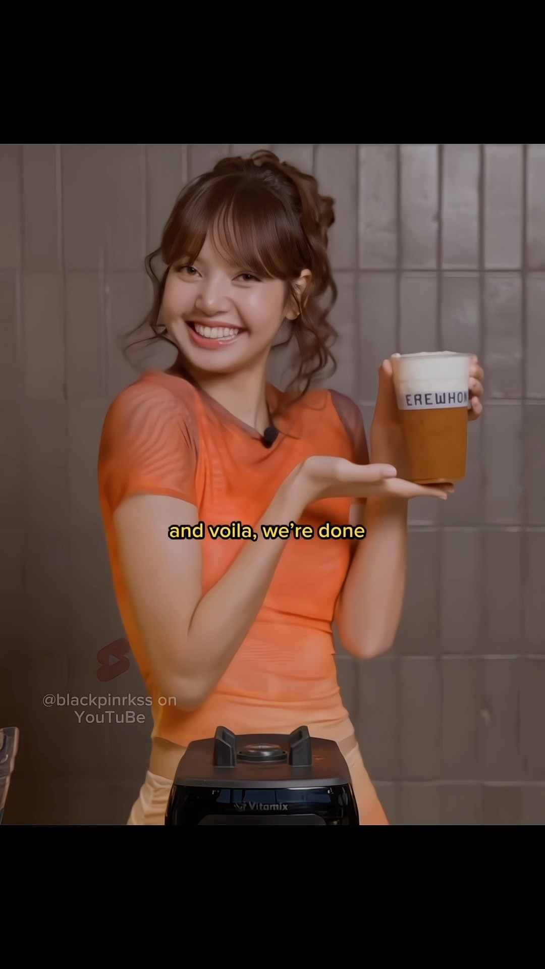 Lisa making Thai tea? #blackpink #lisa