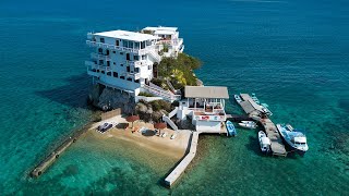 Villa on Dunbar Rock 2018/2019