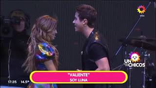 Michael Ronda y Karol Sevilla se abrazan - Soy Luna en Un Sol Para Los Chicos Resimi