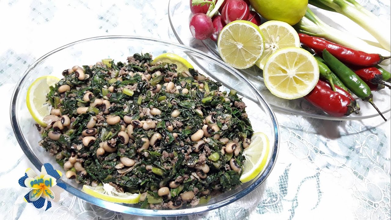 طنبوره  ( حبوب اللوبياء الناشفه مع اوراق السلق واللحمه المفرومه )