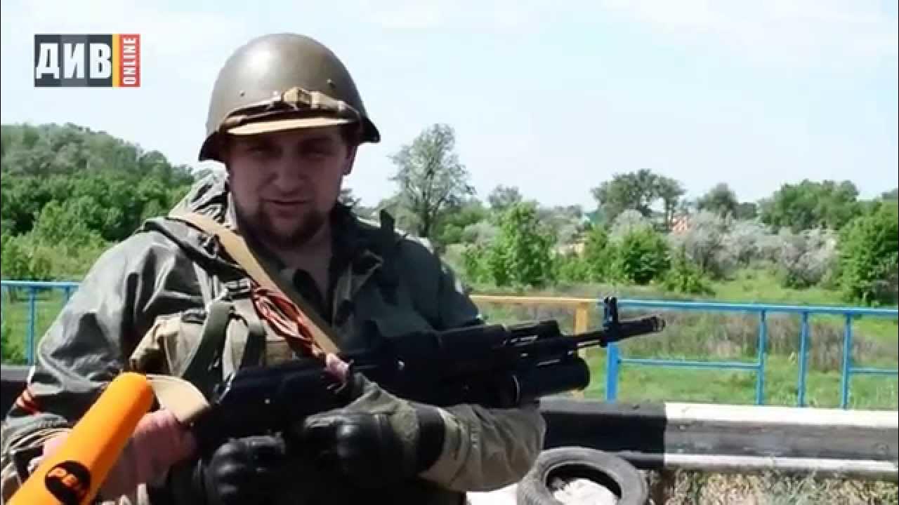 добровольцы на донбасс. сквер имени героев молодой гвардии луганск. ополченцы с детьми. союз добровольцев донбасса екатеринбург. памятник добровольцам донбасса.