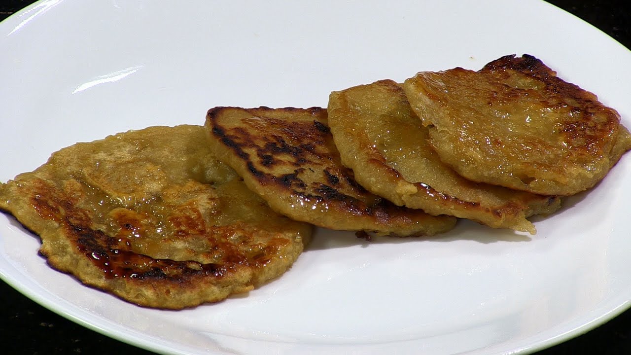 "Gauri Ganpati Special" How To Cook Kelyache Dhebre (Sweet Banana Pancakes) By Archana | India Food Network