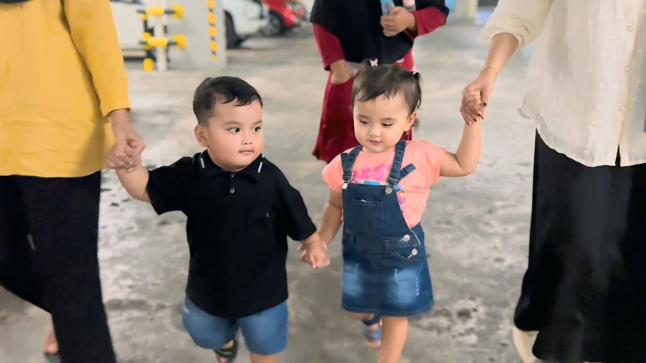 PART I PIANA PIANO KE SURABAYA! NGIKUT KERJA MAMA PAPA🥰