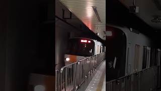 【警笛あり】札幌市営地下鉄 東西線8000形が二十四軒駅駅に到着する#電車 #列車 #鉄道