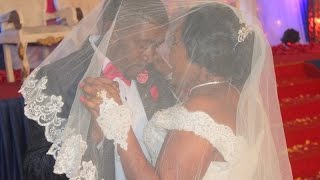 VITUKO VYA MASELE CHAPOMBE KWENYE HARUSI YAKE UKUMBINI