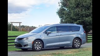 Green Car Reports Best Car To Buy 2018: Chrysler Pacifica Hybrid plug-in minivan