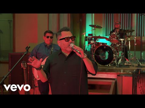 Alberto Y Roberto - A La Mujer Que Tanto Amé (En Vivo)