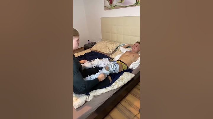 Bros always help each other