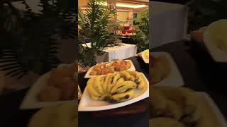 Breakfast buffet tour in my hotel and starting my 2nd day!