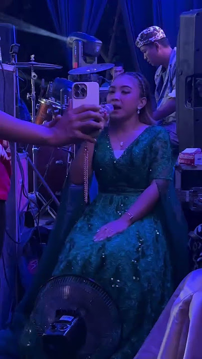 DEDE RISTY KESERUAN DIBELAKANG PANGGUNG LIVE HARI INI