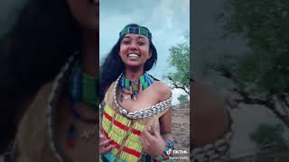 Beautiful Ethiopian girls dancing a hamer tribe dance #ethiopian tik tok