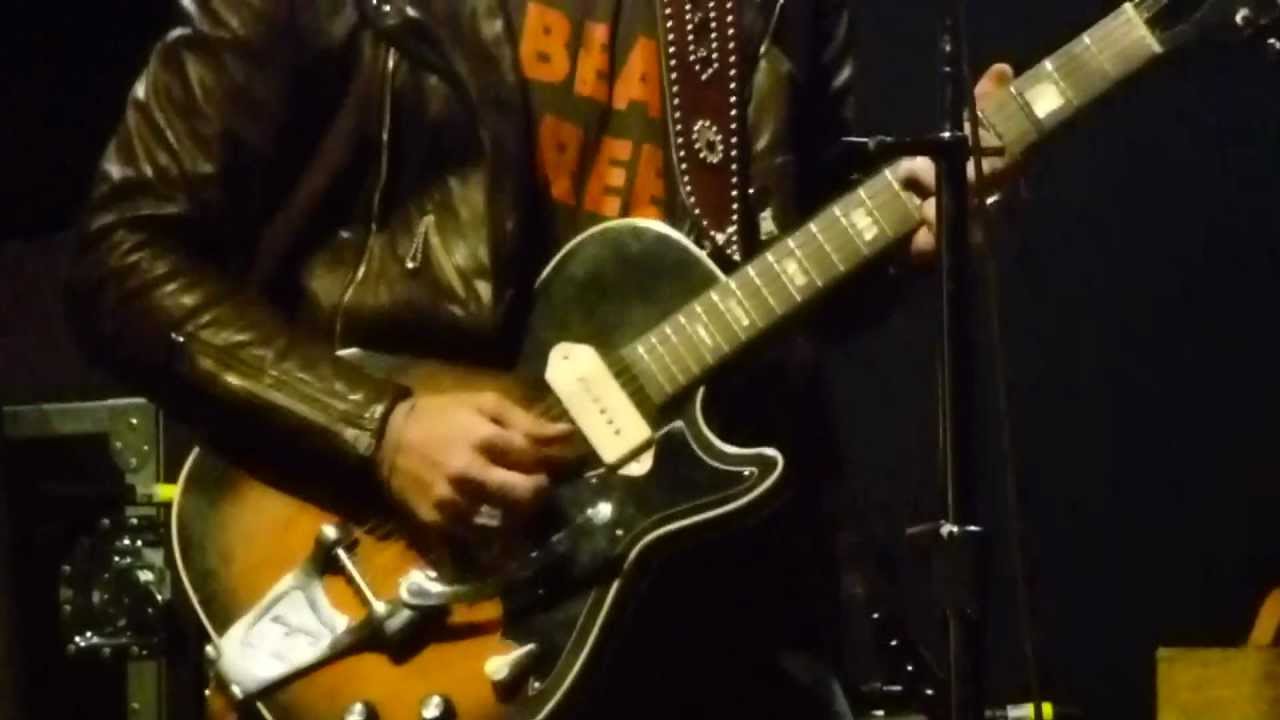 The Black Keys - Run Right Back - LIVE (HD) - Power Balance Pavilion - 5/5/12