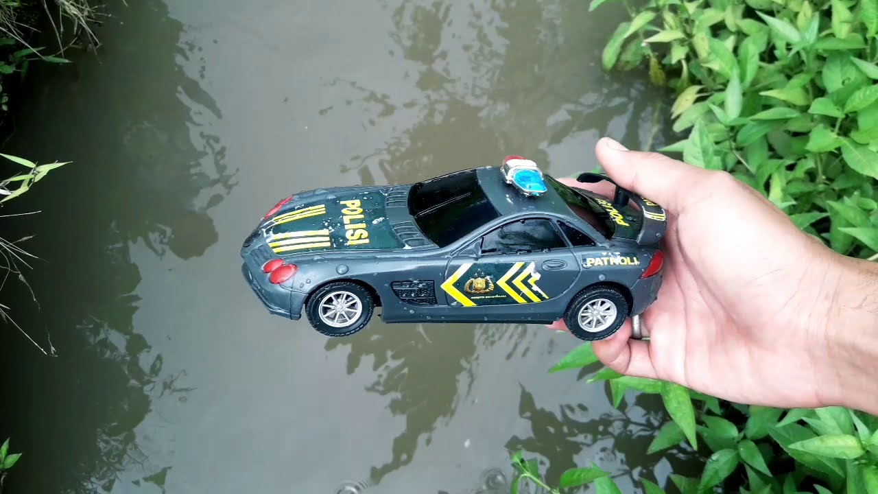 Beli Mainan Miniatur Truk dan Tayo Ada Lampunya. 