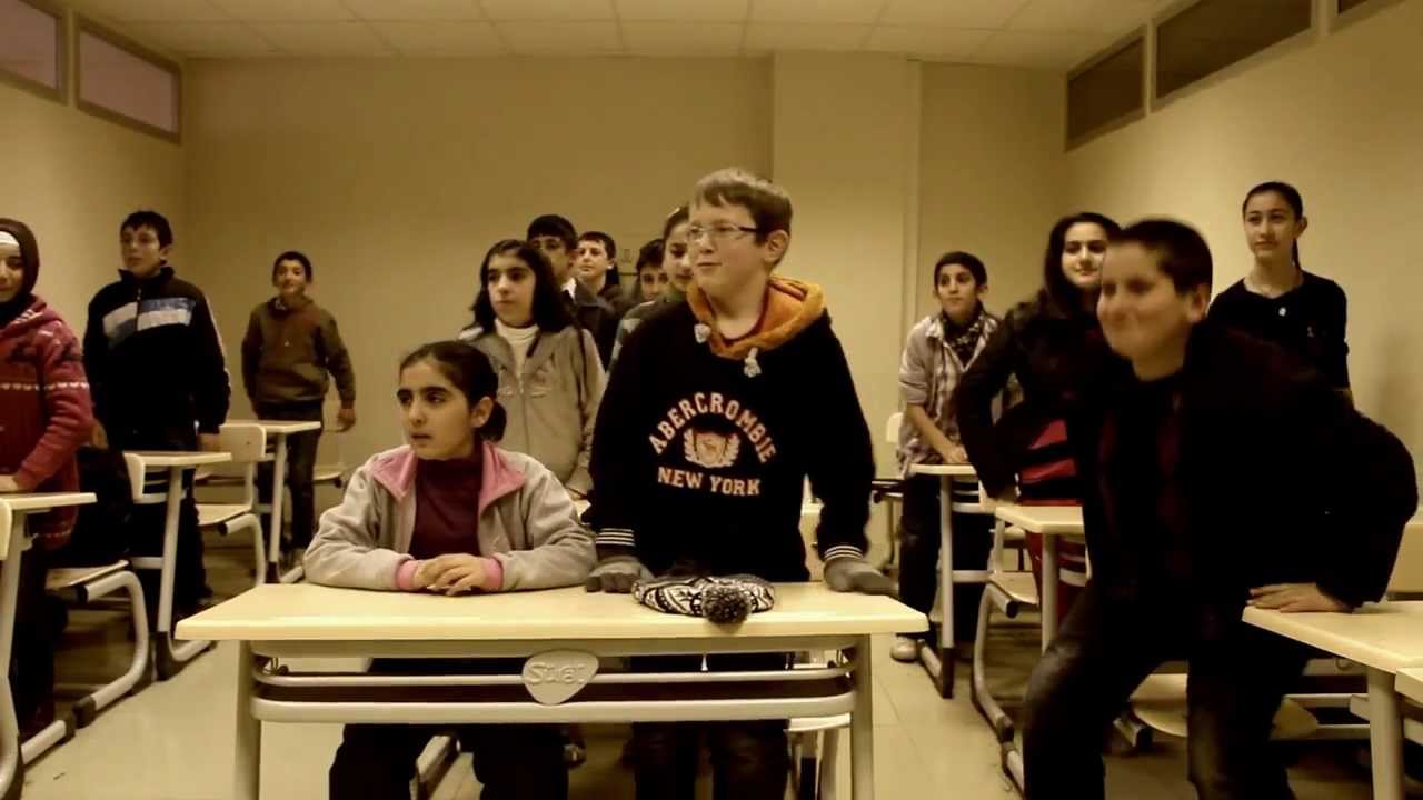 KÜÇÜK BİR UMUT (KISA FİLM)