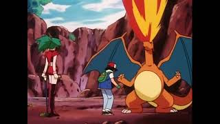 pokémon charizard es golpeado una y otra vez