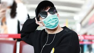 Dimash 2021.10.17 Wuxi airport - Chat with Dears