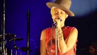 Erykah Badu - Love Of My Life @ Festival Batuque