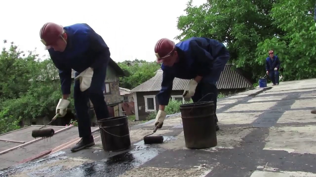 \"Кровельщик рулонных кровель и кровель из искусственных материалов ...