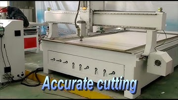 1325 Wood CNC router with vacuum table is engraving Openwork pattern