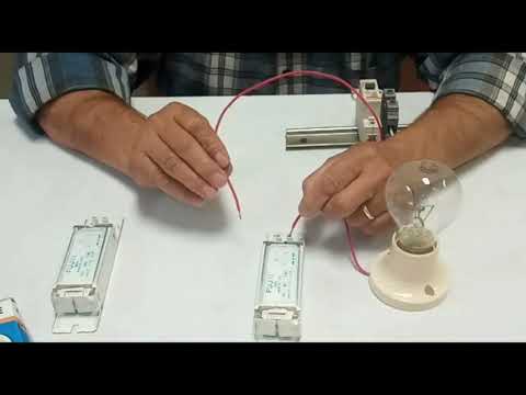 فيديو: كيف تستخدم جهاز اختبار دائرة النيون؟