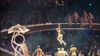 Katy Perry, Nirvana. Live. 2025
