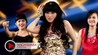 Putri Fe - Aku Pengen (Official Music Video NAGASWARA) #music