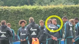 Amateur crasht Schalke 04 Training - Niederländer hat Spass mit Huntelaar - Deutsch Untertitelt