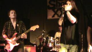 Video thumbnail of "Shabby Blues Band - A blues rabul ejtett"