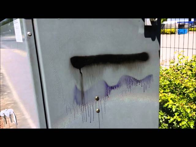 Graffiti Paint Removal Spray, remove graffiti easy with easy-off Cleaner.