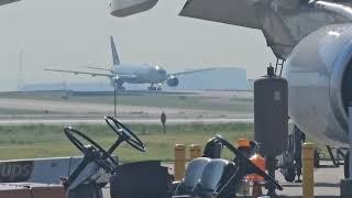 AMERICAN AIRLINES FLIGHT 123 HEAVY FROM DFW AIRPORT TO HNL AIRPORT A-777-200 TAKEOFF ON RUNWAY 18L