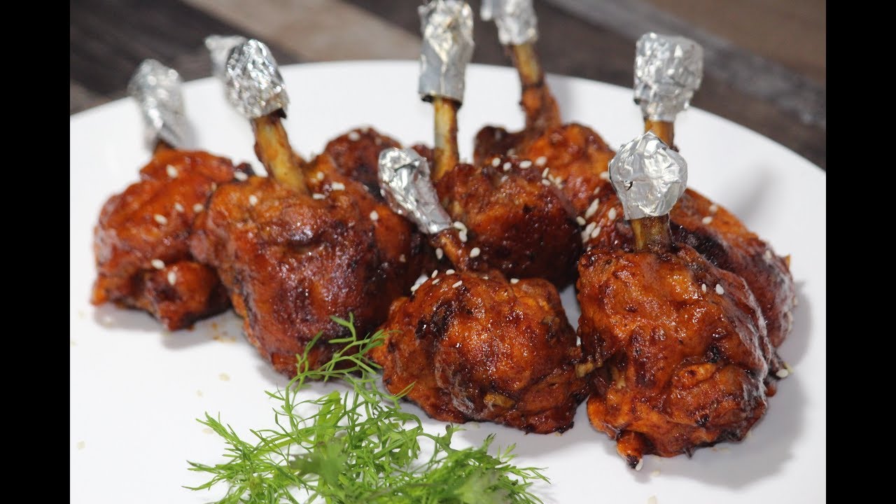Chicken lollipop - How to cut chicken wings for making lollipop - Famous Kolkata Street Food