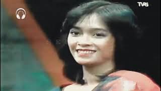 elegi rinduku oleh Ria Angelina