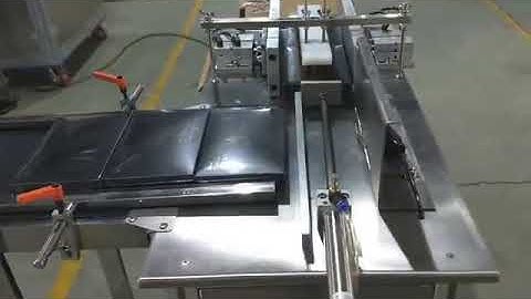 Cellophane Overwrapping Machine BTB-400