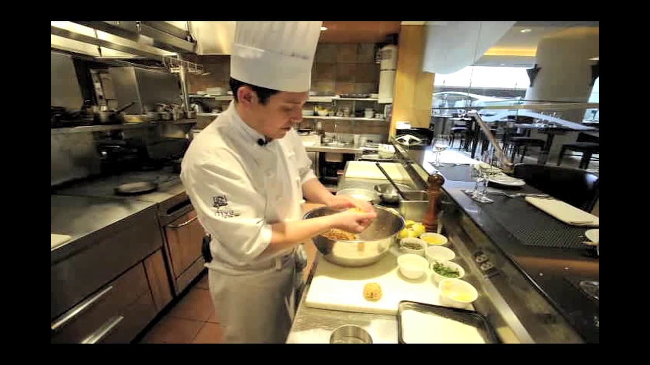 20-Minute Menu: Salmon Cakes - YouTube