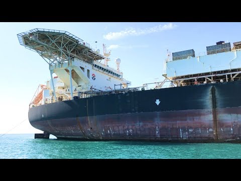 Video Câu cá dựa thân tàu lọc hoá dầu khổng lồ - Địa điểm... - youtube