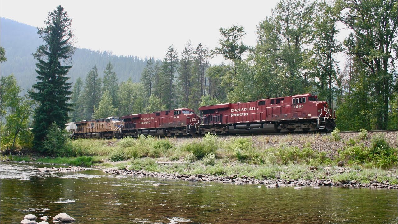 K5HL Echo’s!!! CP 8945 East 368 (Grain Empties) Departing Glenlily BC, CP Cranbrook Subdivision