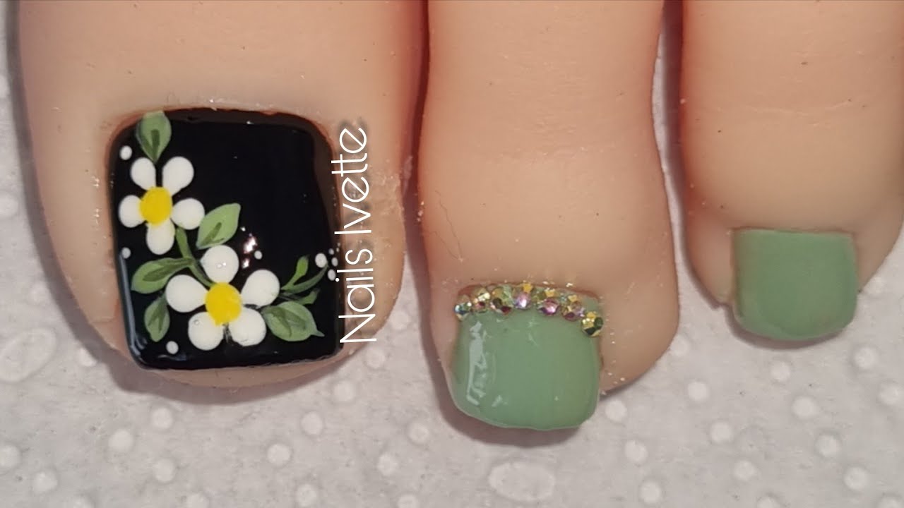 Decoración de uñas sencillas y elegantes PIE / uñas decoradas ejecutivas / uñas tiernas y delicadas