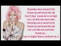 Nicki Minaj - Starships (Instrumental w/ Lyrics On Screen)