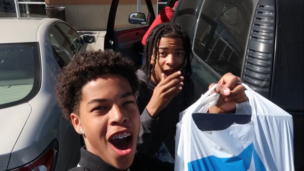 Sneaker Pickup Vlog🔥🔥🔥 | What Did I Cop??