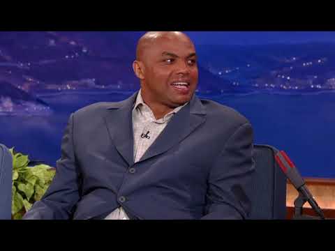 Video Eric Idle COSA C'È VERAMENTE DIETRO TUTTO QUESTO