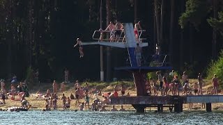 Черноголовка. Озеро Южное. Пляж. Прыжки в воду с вышки (12.08.15) Черноголовка. Озеро Южное. Пляж. Прыжки в воду с вышки (12.08.15)