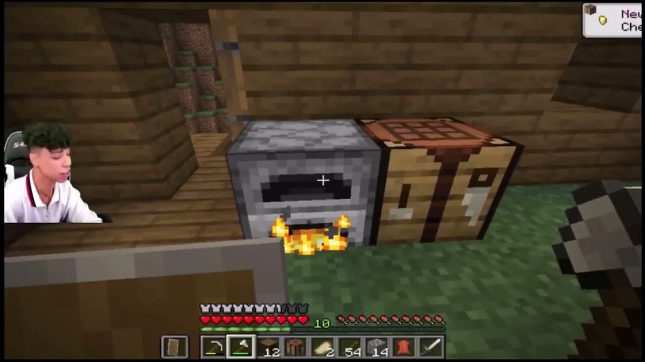 Larray playing Minecraft Ft. Larray moments with Brady on the phone | Larray live 5/8/21